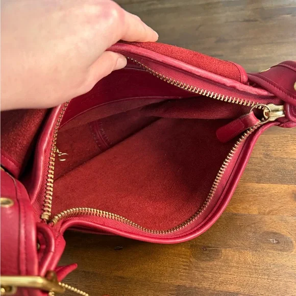 Coach Vintage 90’s Patricia’s Legacy Red Leather Shoulder Crossbody Bag #9951 - Picture 11 of 16